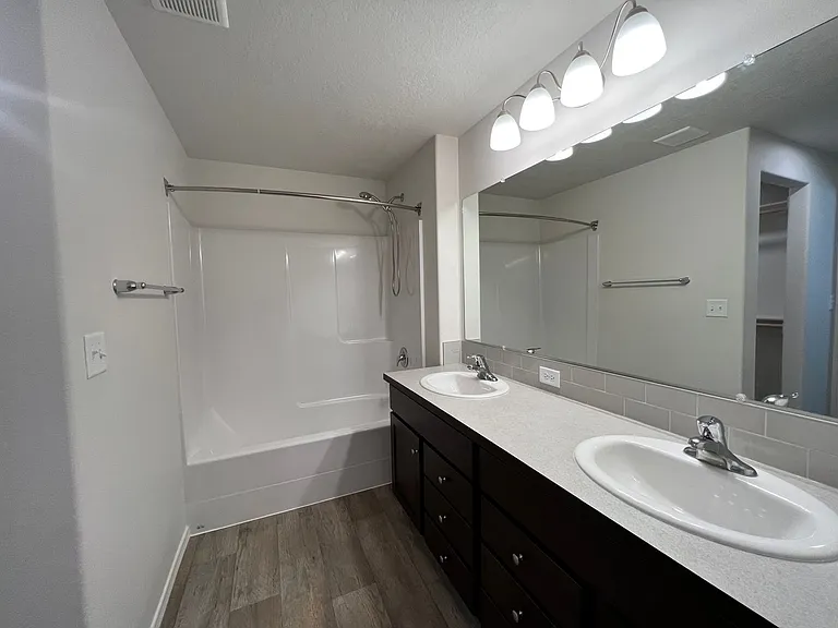 1023 W Aspen Rd — Photo 20