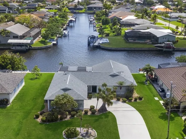 2209 SE 10th Ave, Cape Coral, FL 33990