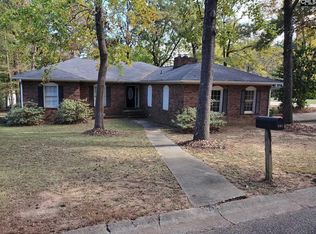 906 Lockner Rd, Columbia, SC 29212