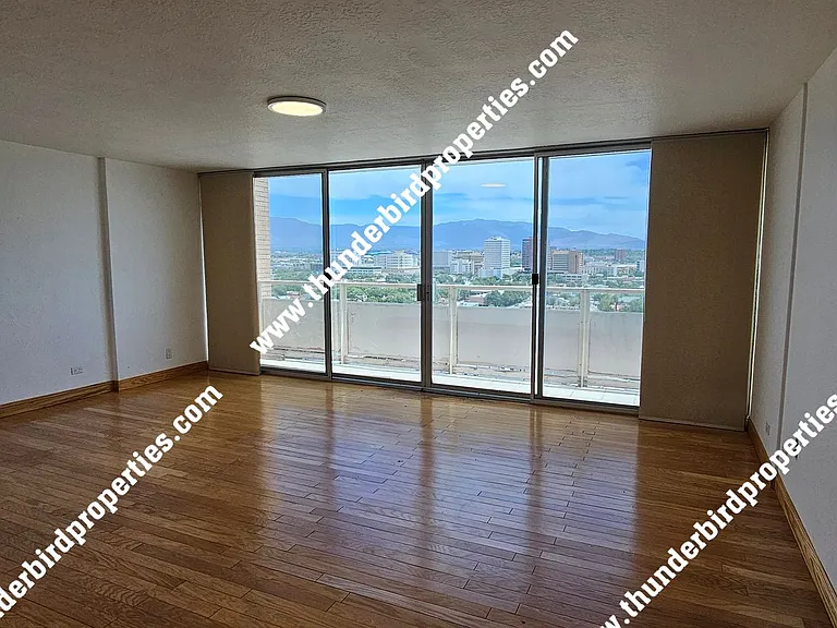 1331 Park Ave SW #1505 — Photo 4