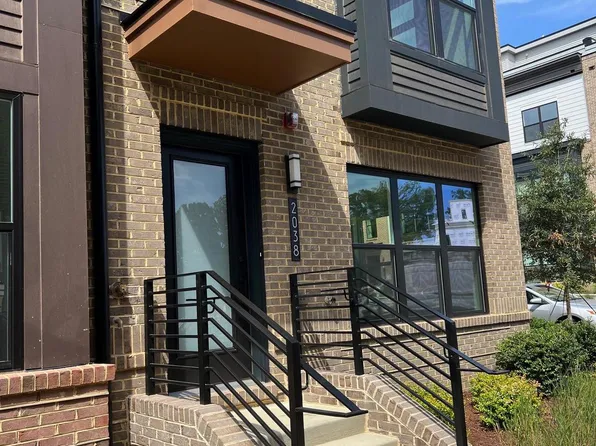 2038 Tysons Ridgeline Rd, Falls Church, VA 22043