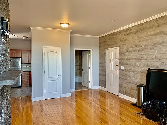 Apt 5H 2 bedroom. Living room