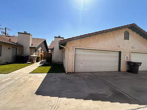 2610-2698 S Bright St Photo 1