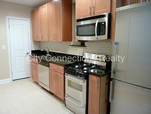 2nd image of 420 W 24th St APT 3C