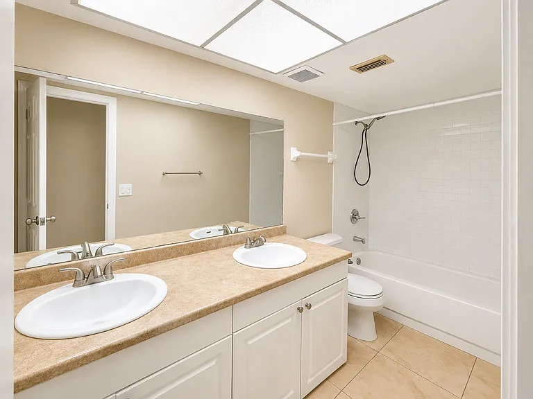 8649 Shady Glen Dr — Photo 7