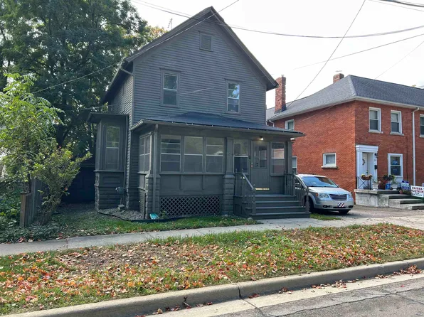 305 W Oliver St, Owosso, MI 48867