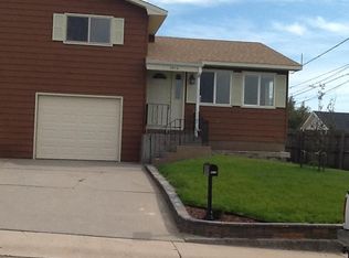 3615 Grove Dr, Cheyenne, WY 82001
