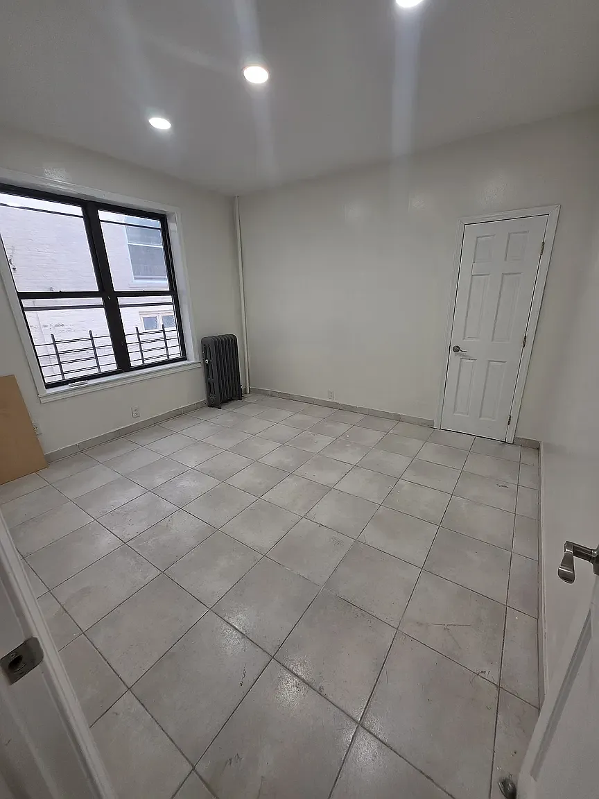 2232 East Seventh Street — Photo 2