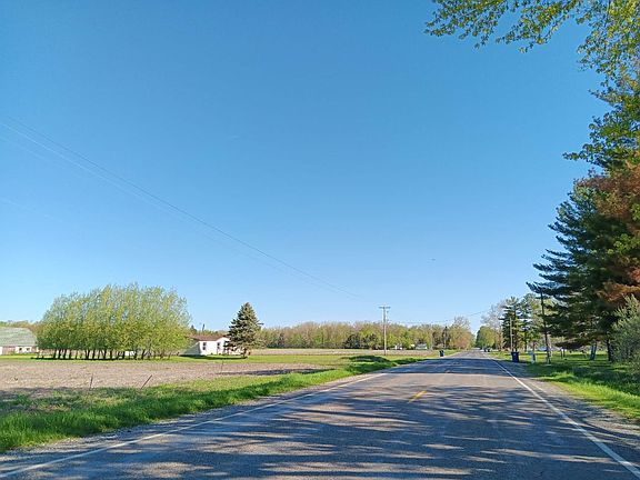 4th image of 5640 S Merrill Rd