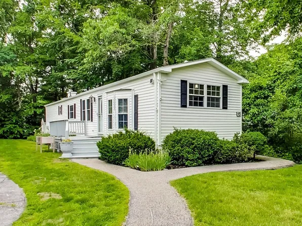 10 Cherry Cir, Rockland, MA 02370