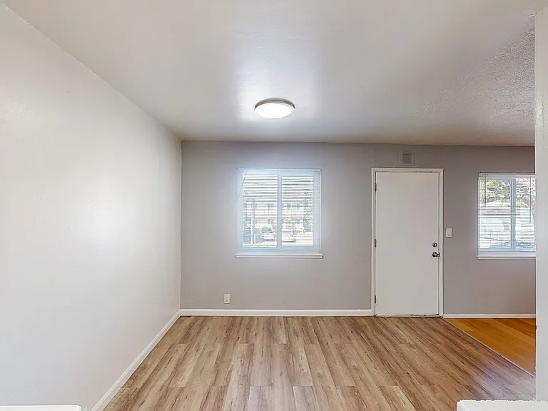 955 75th Ave — Photo 36