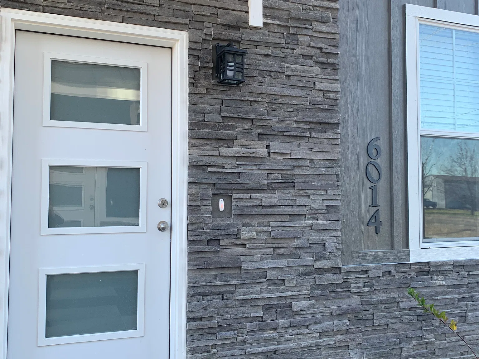 3 bed, 2.5 bath, 1280 sqft, $2,000 — Photo 3