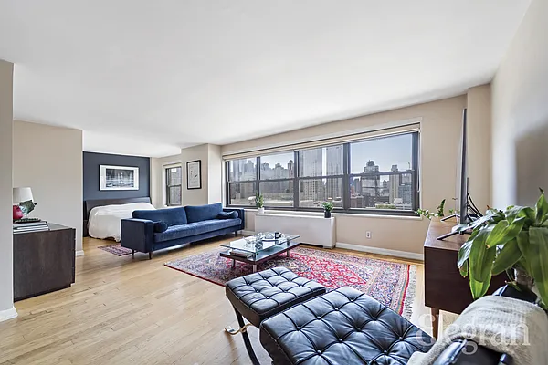 Sold by (Legacy) Elegran | media 1