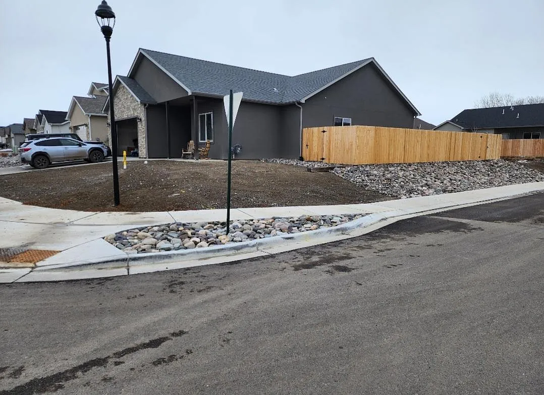 3 bed, 1662 sqft, $2,500 — Photo 3