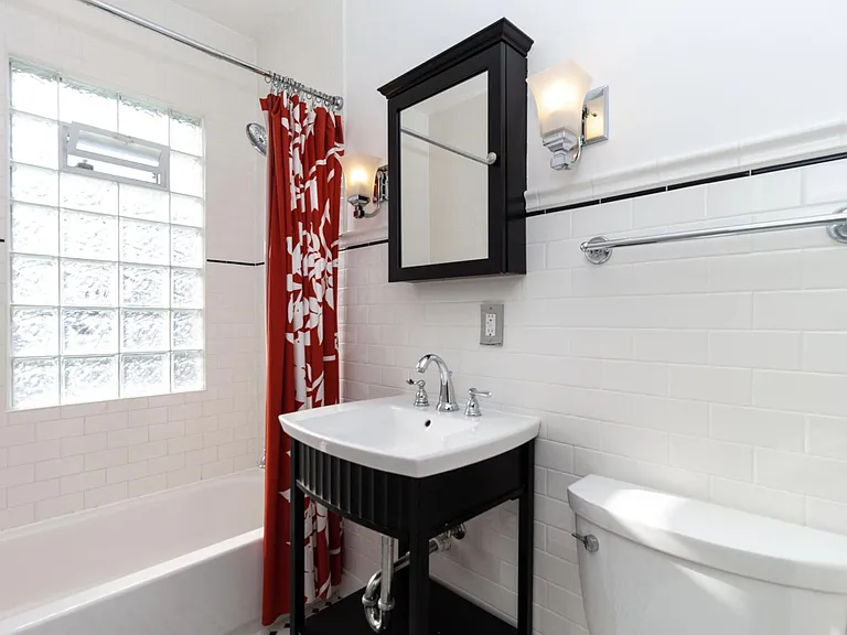 3049 S Wentworth Ave #A — Photo 7