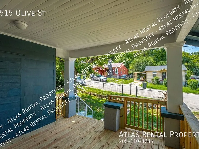 2515 Olive St — Photo 4