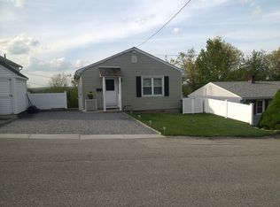 43 Boundary Ave, Providence, RI 02909