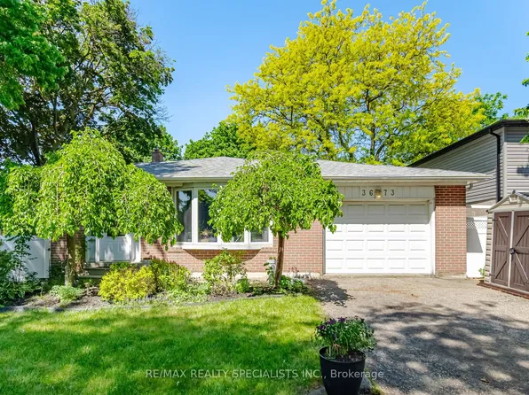 3673 Fieldgate Dr, Mississauga, ON L4X 2J8