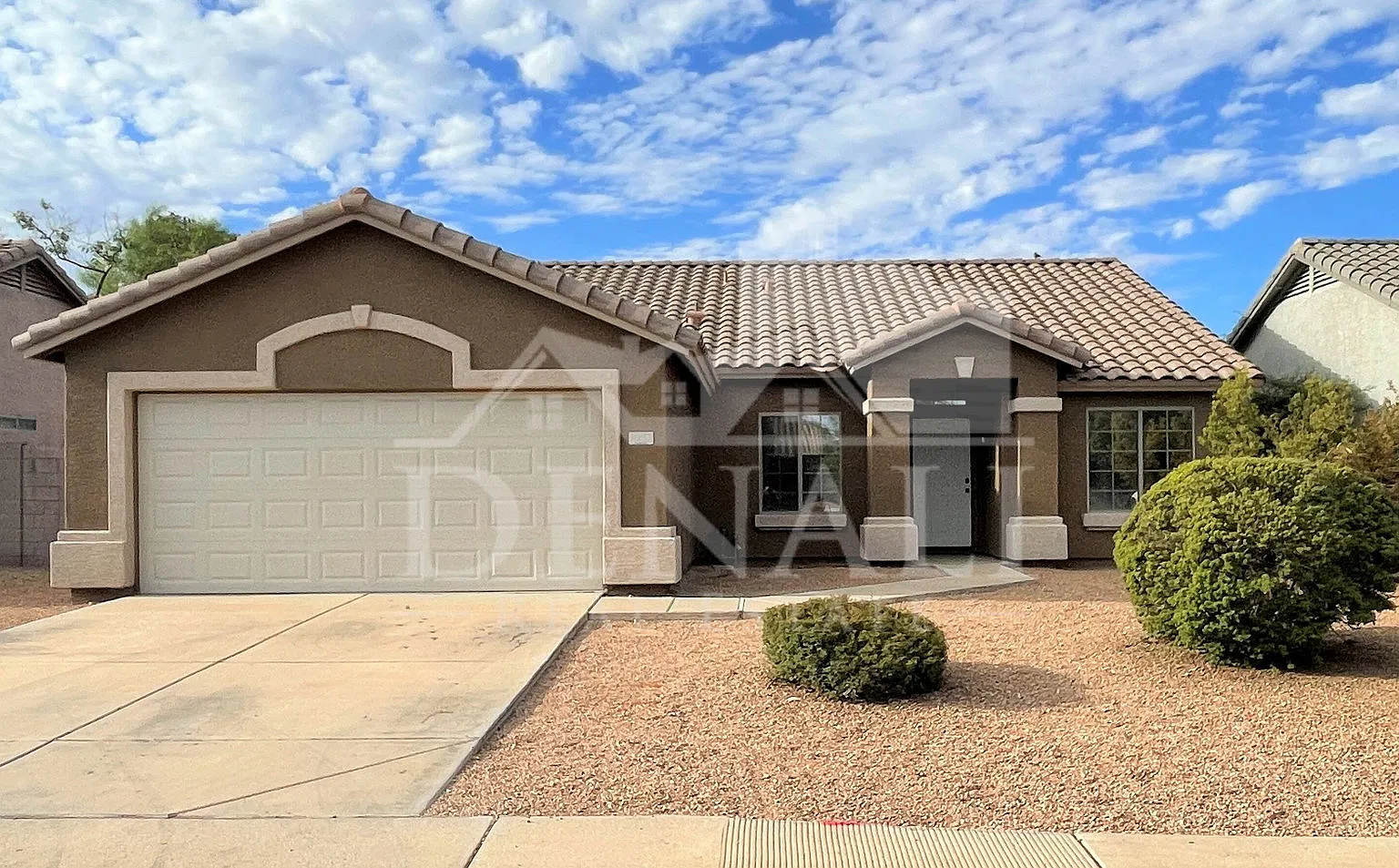 4 bed, 2.0 bath, 1746 sqft, $2,295 — Photo 1
