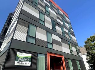 208 E Clark St #204, Champaign, IL 61820