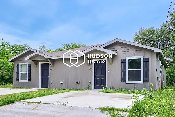718 Garland Ave #B — Photo 3