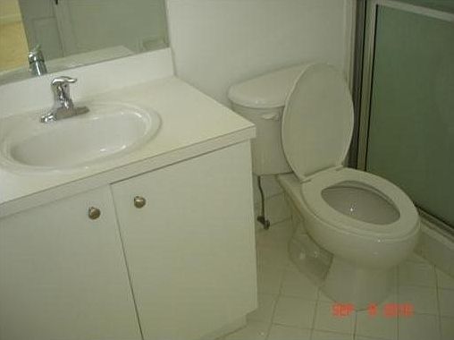 4th image of 1550 NE 33rd Ave Unit 102