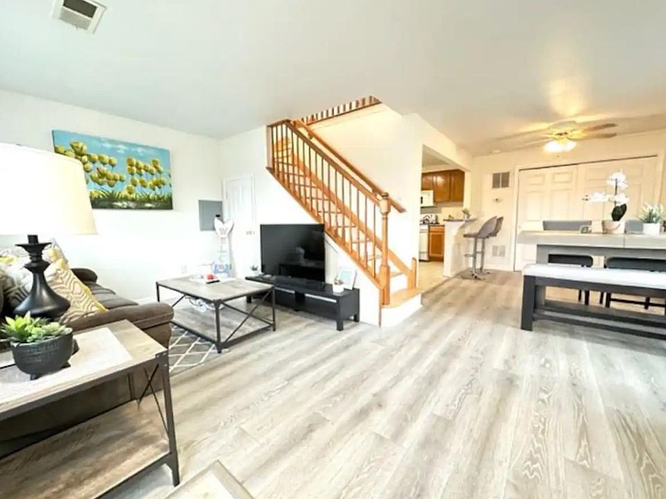 1st image of 327 Grant Ave #1