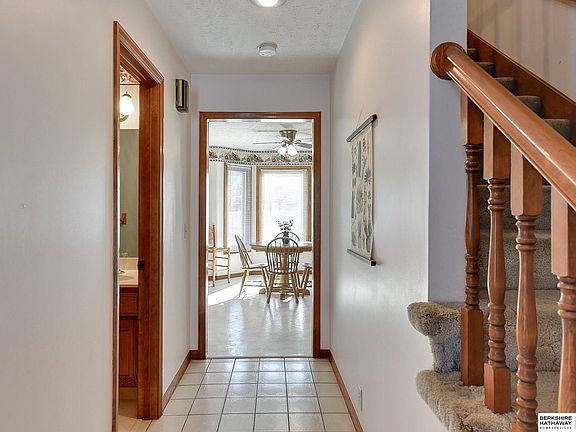 4th image of 741 N 148th Ave