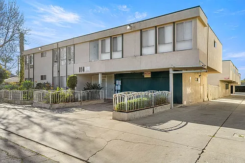 814 Victor Ave Photo 1