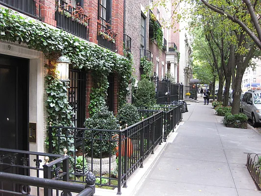 Rented by Keller Williams NYC | media 15