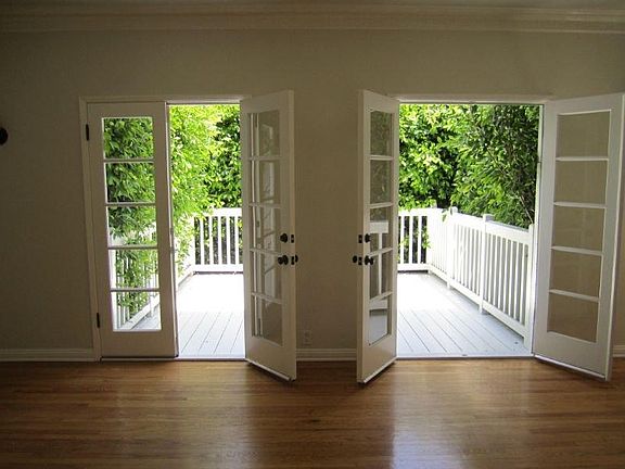 2nd image of 2285 N Beachwood Dr APT 2