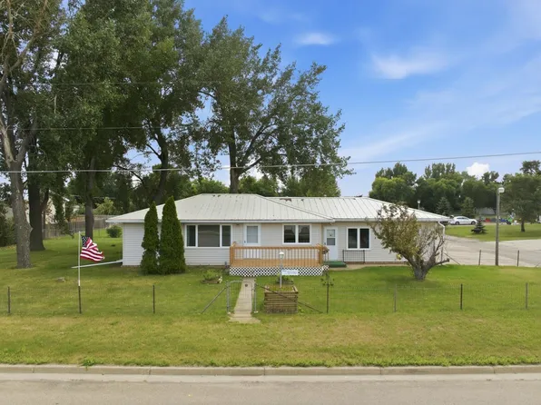 100 29th Ave SE, Minot, ND 58701