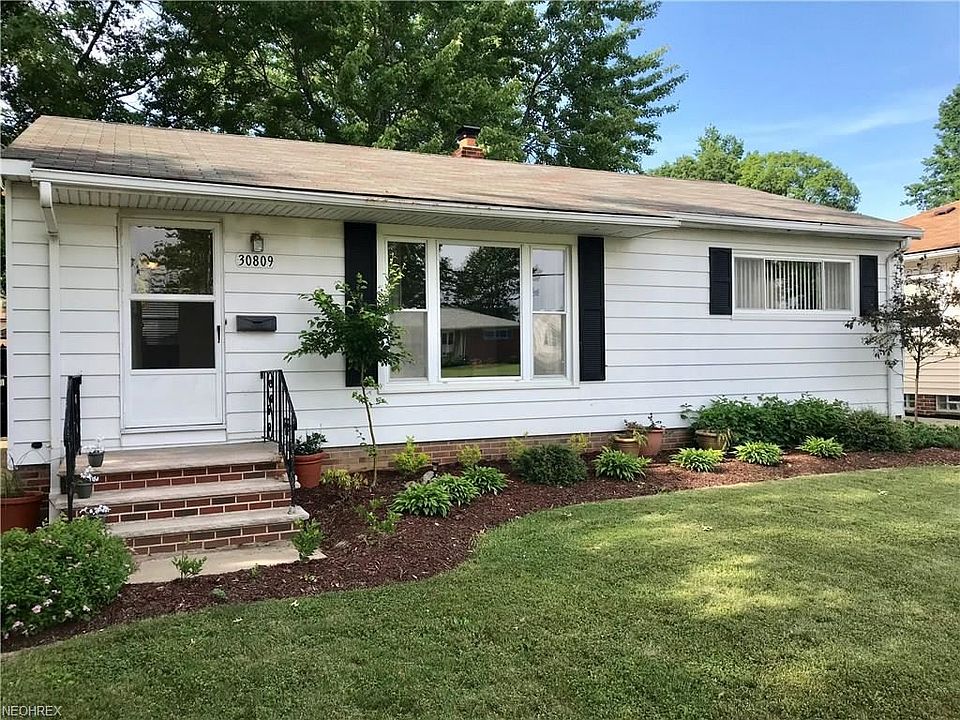 1st image of 30809 Royalview Dr