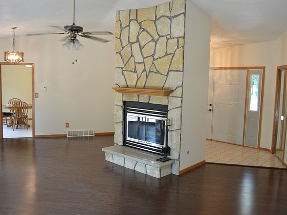 5th image of 6065 28th Avenue Dr