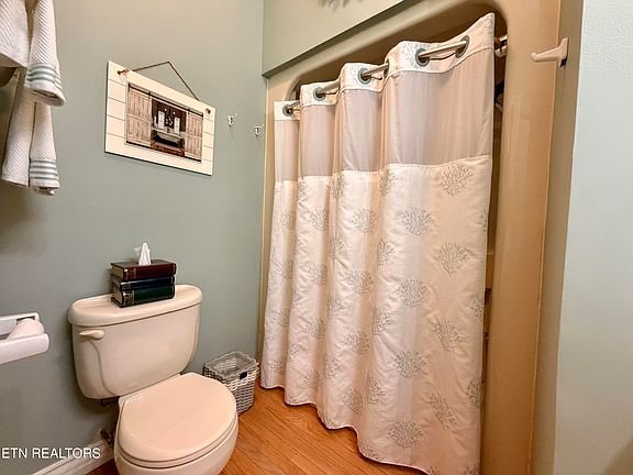 30th image of 630 Kenny Brook Ln