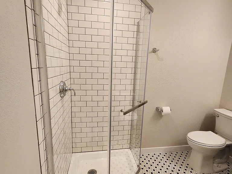 284 Diamond Dr #B — Photo 11