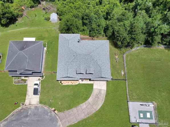 8678 Reagan Dr, Pensacola, FL 32506