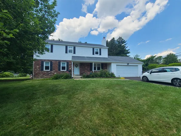 2105 Hemlock Rd, Norristown, PA 19403