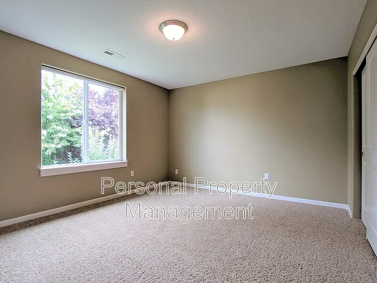 10405 NE 98th Ave — Photo 20