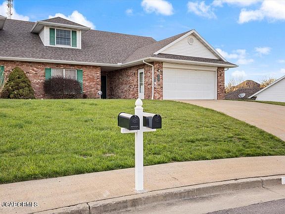 2nd image of 110 Terra Bella Ct