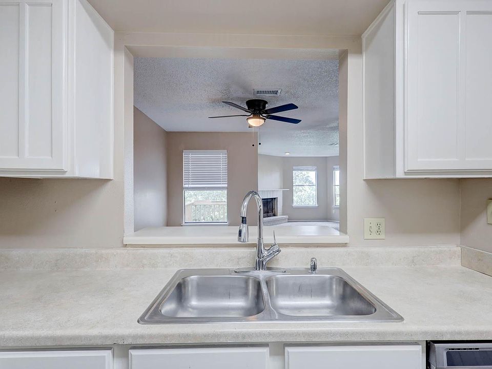 1st image of 4401 River Valley Dr APT 1204