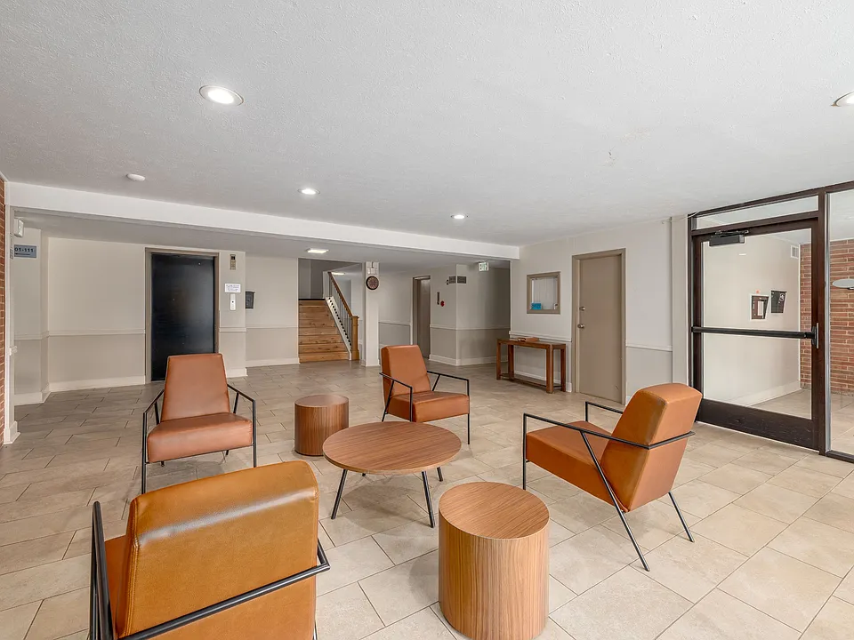 Pleasant Valley Apartments