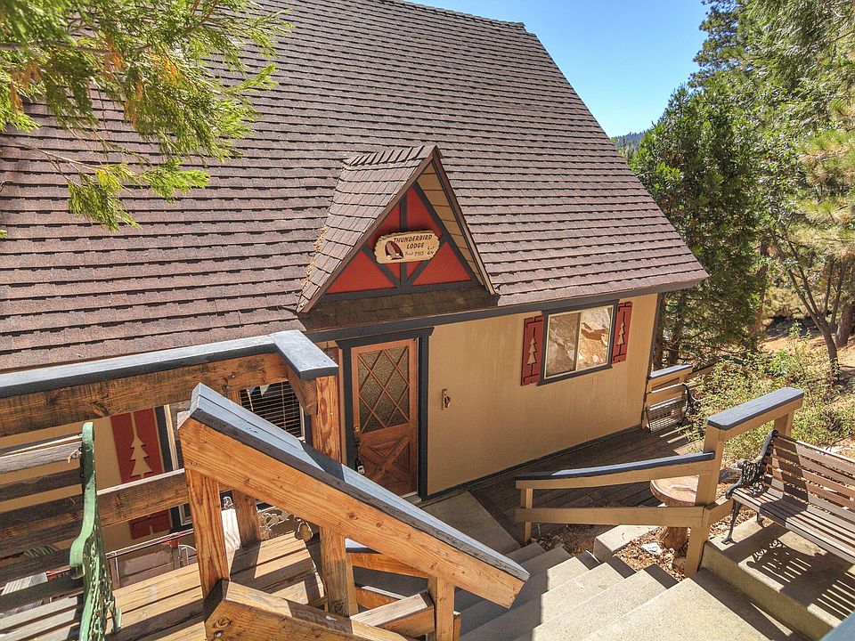 1st image of 26609 Thunderbird Dr