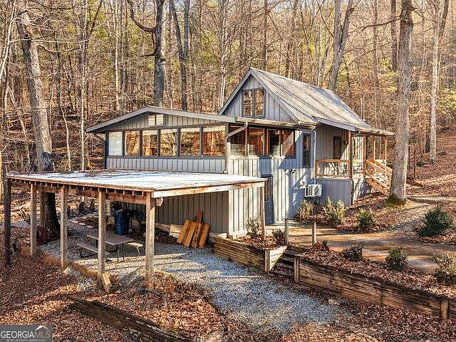 1st image of 355 Henslee Hollow Ln