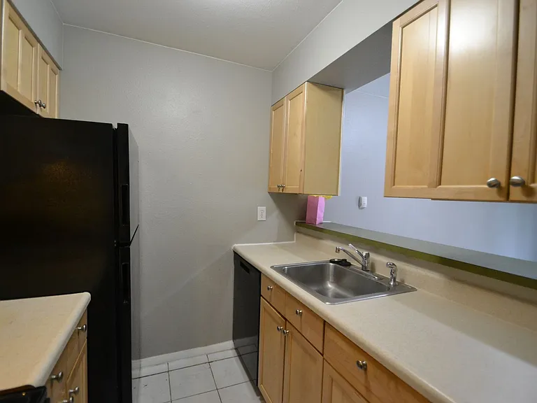 4417 N Carefree Cir — Photo 7