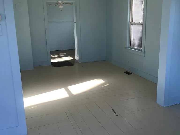 25 Pine St — Photo 7