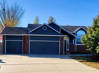 2523 E Cambridge Ct, Wichita, KS 67219