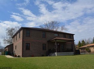 627 Kembery Dr, Bridgeport, WV 26330