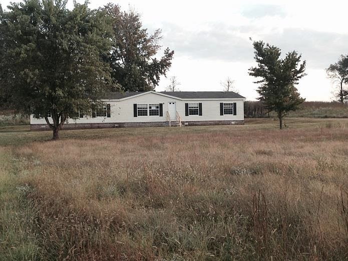1st image of 41 Gail Dr
