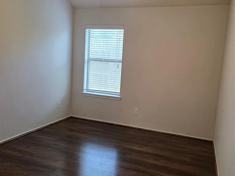 219 Golden Grain Dr — Photo 16